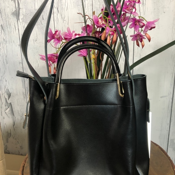 đź’•SOLDđź’•Kattee Black Leather Hobo Tote Tassel Bag - Picture 3 of 8